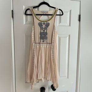 Cream colour Sleeveless Mini Dress